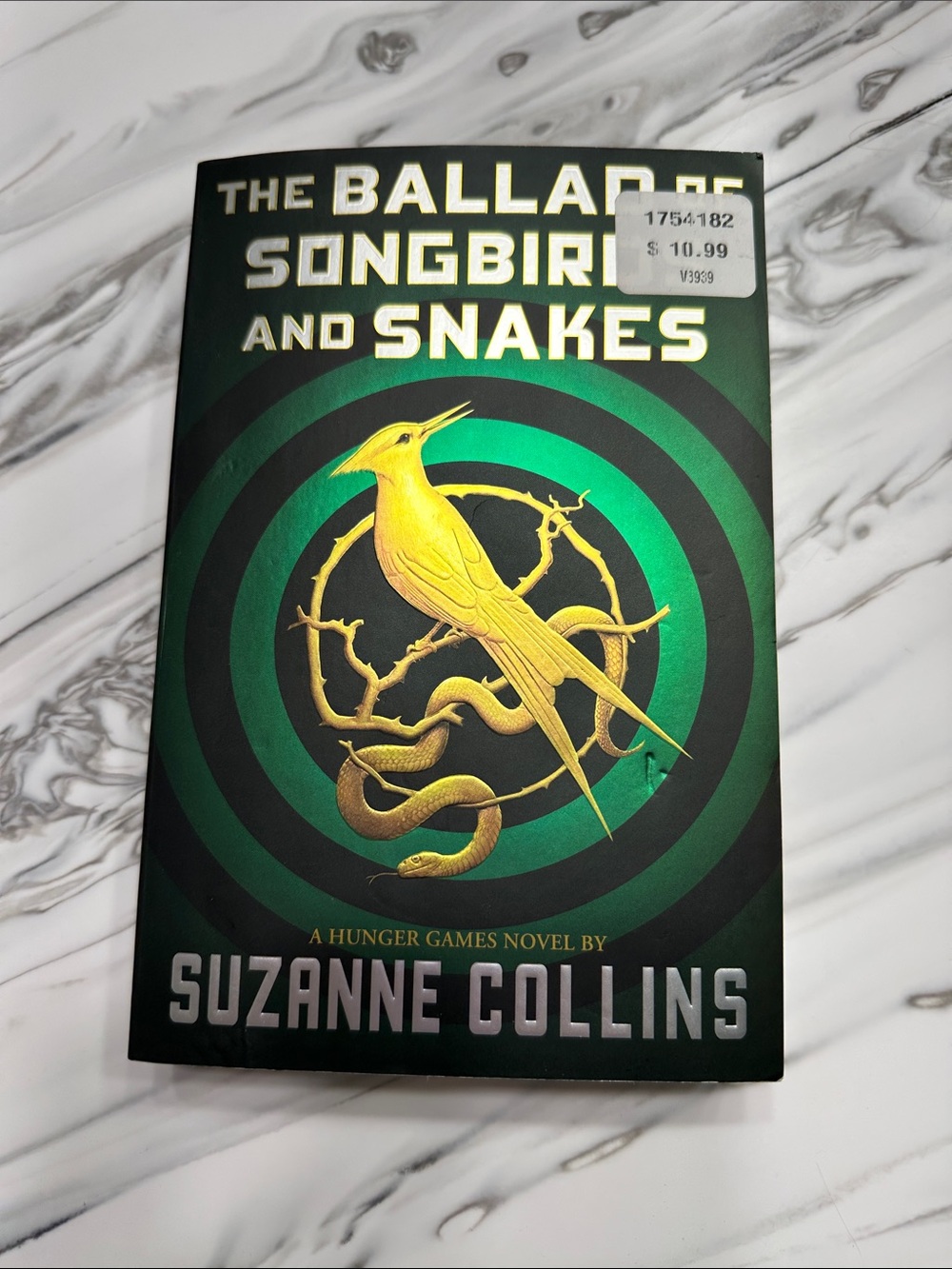 The Ballad of Songbirds and Snakes by Suzanne Collins - Green & Gold Cover